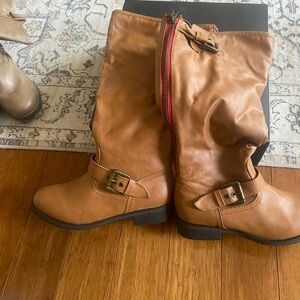 Fabfit Womens size 8.5 brown knee-high boots. Buckles and red trim.